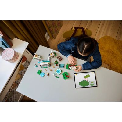 8. LEGO ANIMAL CROSSING 77056 Blathers i kolekcja muzealna