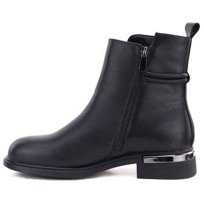 3. Skórzane botki damskie czarne D&A S.Barski MK62-7025