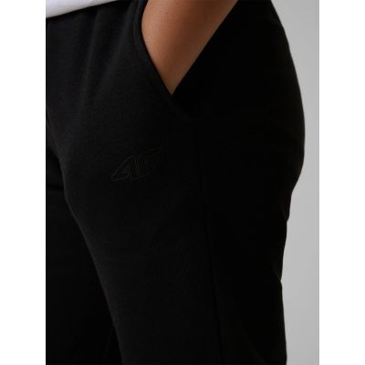 6. Spodnie dresowe joggery chłopięc 4F 4FJRMM00TTROM1823-20S