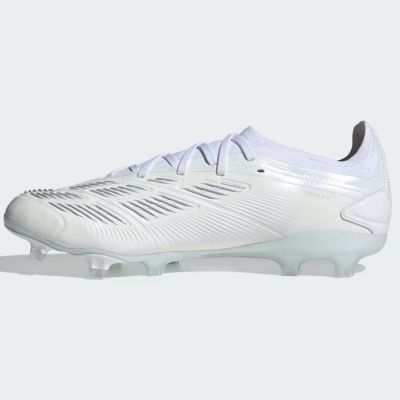2. Buty piłkarskie adidas Predator Pro FG M IG7778