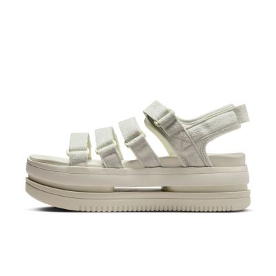 2. Sandały Nike Icon Classic SE W FJ2595-002