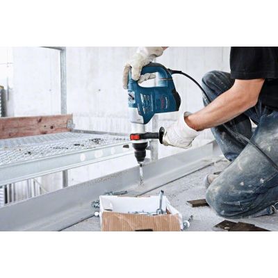 5. Bosch 0 611 332 101 młot udarowo-obrotowy 900 W 800 RPM