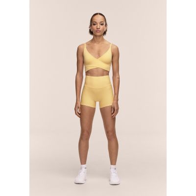 3. Legginsy treningowe damskie CASALL Ultra High Waist Hot Pant kolor żółty