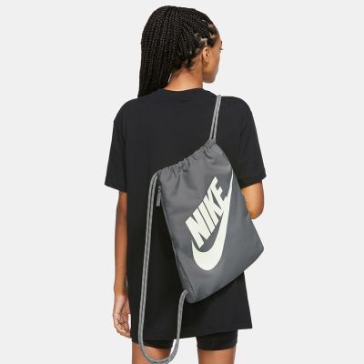 6. Worek, plecak Nike Heritage Drawstring Bag DC4245-084