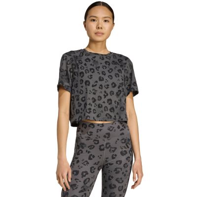 8. Koszulka adidas Workout Essentials W JN2646