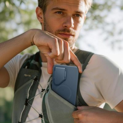 7. Etui Tech-Protect Kevlar Aura MagSafe na Samsung Galaxy S26 Ultra - granatowe