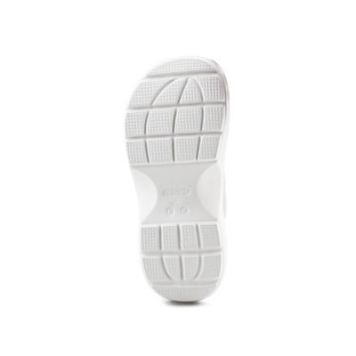 8. Klapki Crocs Stomp Clog W 209347-0WV