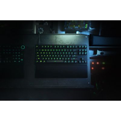 6. Klawiatura gamingowa Razer Huntsman V2, TKL