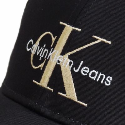 6. Czapka z daszkiem bejsbolówka Calvin Klein Jeans Monogram Cap Czarna - K50K510061-0GQ
