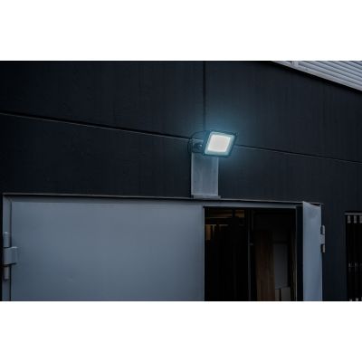 7. Brennenstuhl 1171250541 reflektor Czarny 50 W LED D