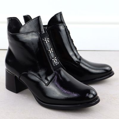 3. Botki damskie lakierowane z kokardkami na klocku czarne M.Daszyński  2481