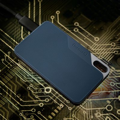 7. Dysk zewnętrzny SSD Intenso TX100 250GB Niebieski