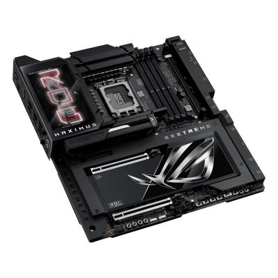 38. Płyta główna ASUS ROG MAXIMUS Z890 EXTREME
