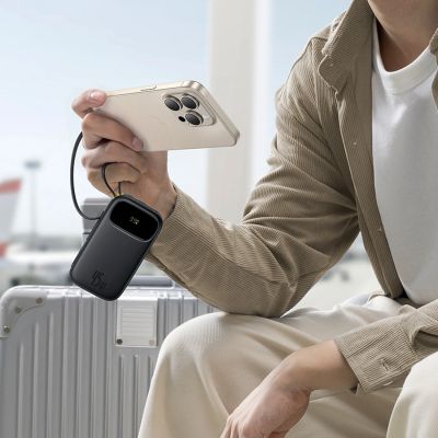 6. Powerbank Baseus EnerFill FC31 QPow3 10000mAh 45W z wyświetlaczem cyfrowym z 2 wbudowanymi kablami USB-C - czarny