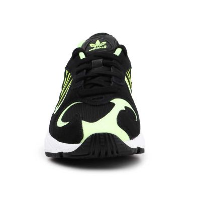 3. Buty adidas Yung-1 M EE5317