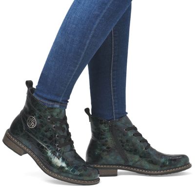 24. Botki damskie lakierowane kroko zielone Rieker 71205-90