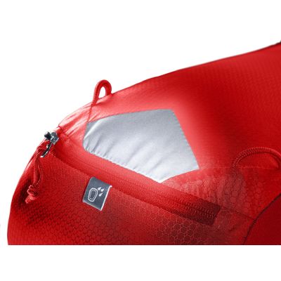 4. Plecak turystyczny Deuter Race 16, cherry/masala