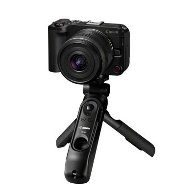 5. Aparat Canon z matrycą 24,2 MP, stabilizacją obrazu, ISO 32000, z Wi-Fi, APS-C, kolor czarny