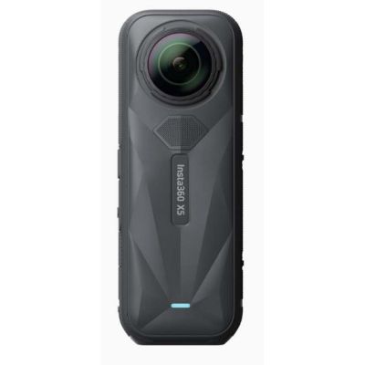 7. Kamera Insta360 X5 Standard Bundle