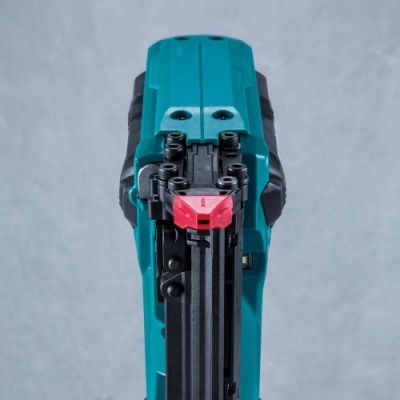 3. Makita DFN350Z gwoździarka / zszywacz Pneumatyczny