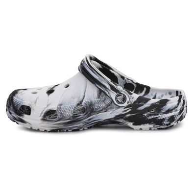 5. Klapki Crocs Classic Marbled Clog W 206867-103