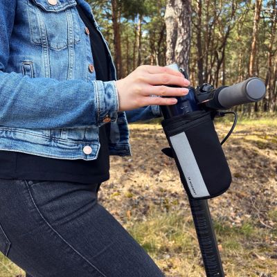 12. Wozinsky termiczna torba na bidon na rower lub hulajnogę 1 l czarna (WBB29BK)
