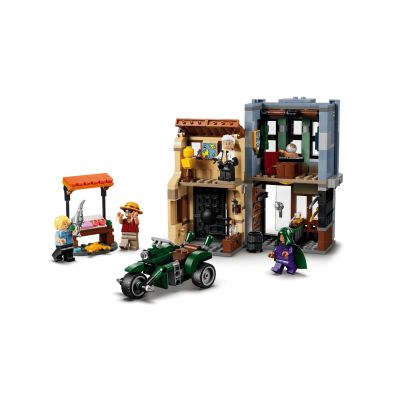 4. LEGO One Piece 75642 - Starcie z kapitanem Smokerem