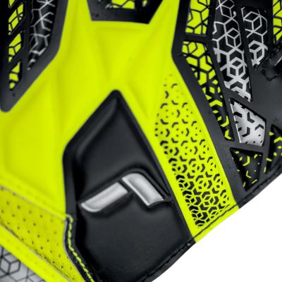 12. Rękawice bramkarskie Reusch Attrakt Solid Jr 5572515 2014