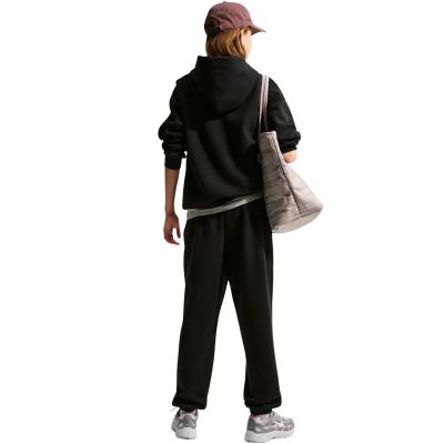 6. Spodnie dla dzieci Nike Sportswear Studio Fleece czarne IM4905 010