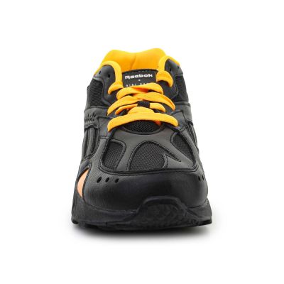 3. Buty Reebok x Gigi Hadid AZTREK W AZDV6514
