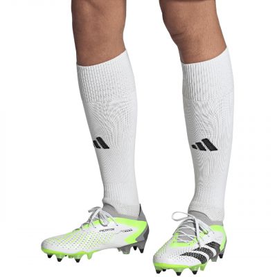 4. Buty piłkarskie adidas Predator Accuracy.1 Low SG M IF2292