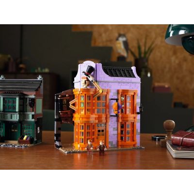 18. LEGO Harry Potter 75978 Ulica Pokątna