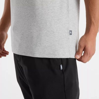 9. Koszulka New Balance Sport Graphic M MT51940AG