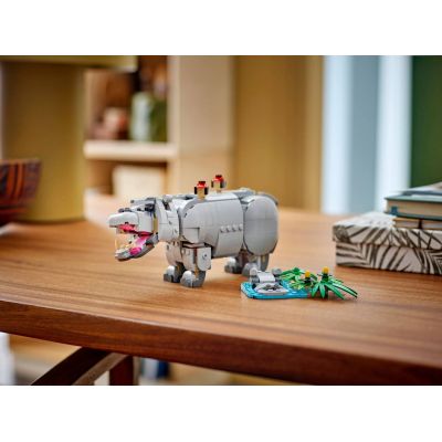 10. LEGO Creator 3w1 31171 - Dzikie zwierzęta: Dumny nosorożec z ptakami