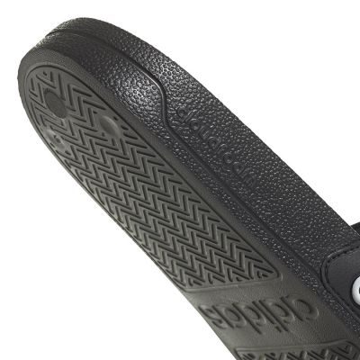 5. Klapki adidas Adilette Shower GZ5922