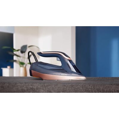 30. Żelazko PHILIPS DST 8050/20