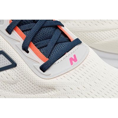5. Buty biegowe damskie New Balance 680 Running  (W6809BI)