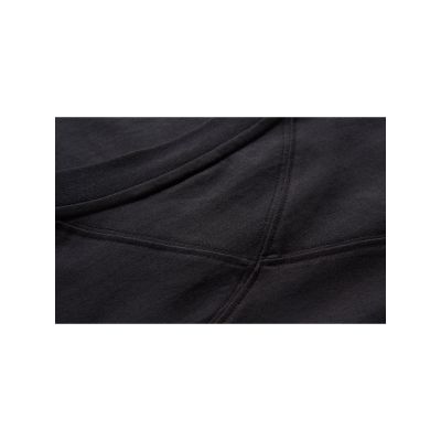 5. Koszulka damska Sail Racing W Race Heavy Ls Tee czarny