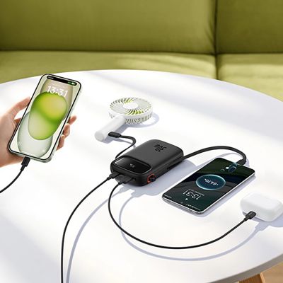 14. Powerbank Baseus QPow 2 30W 10000mAh z wbudowanymi kablami USB-C - czarny