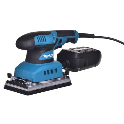 3. Szlifierka oscylacyjna elektr. 190W MAKITA BO3710