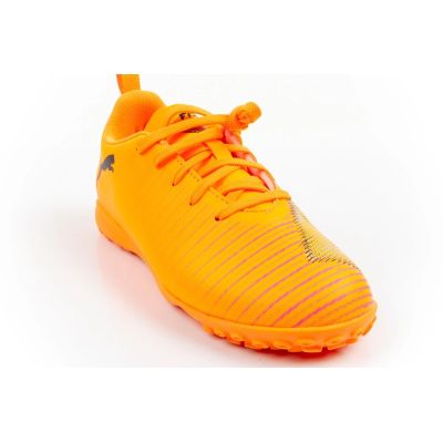 2. Buty dziecięce sportowe turfy Puma Future 8 Play TT obuwie piłkarskie pomarańczowe
