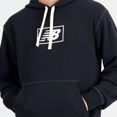 10. Bluza z kapturem New Balance Essentials Hoodie M MT33508BK
