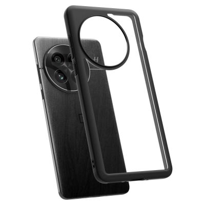 7. Etui Spigen Ultra Hybrid na OnePlus 13 - czarne