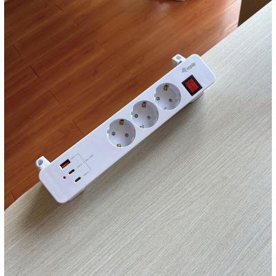 5. Equip 245556 rozgałęziacz 2 m 3 x gniazdo sieciowe Wewnętrzna Biały