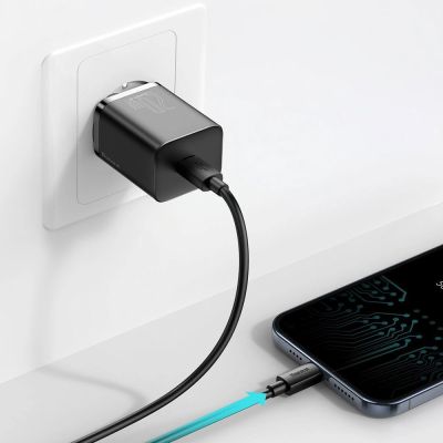 10. Baseus Super Si 1C szybka ładowarka USB Typ C 20W Power Delivery + kabel USB Typ C - Lightning 1m czarny (TZCCSUP-B01)