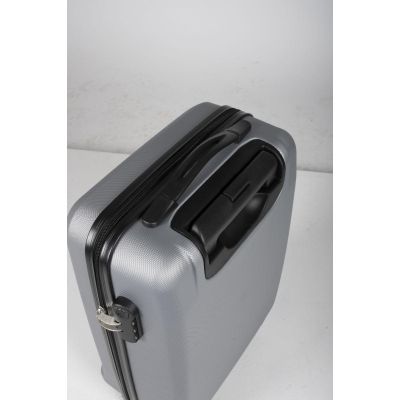 28. ZESTAW 3 WALIZEK 18, 22, 26 CALE SREBERNY SLAZENGER