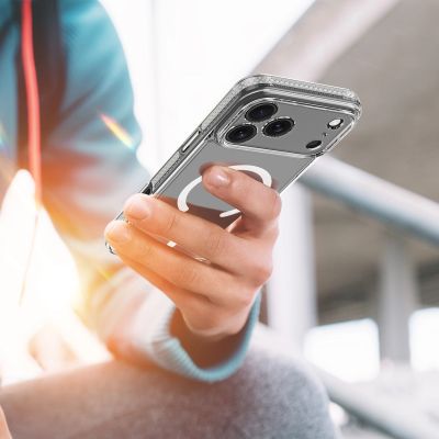 12. Etui Dux Ducis Clin Mag na iPhone 17 Pro kompatybilne z MagSafe - przezroczyste