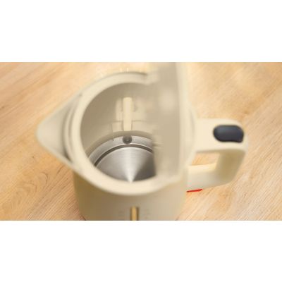 8. Czajnik Bosch MyMoment TWK4M227 (2400W; kremowy)