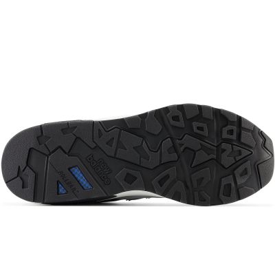 4. Buty New Balance M MT580CB2