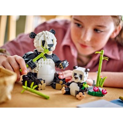 17. LEGO Creator 3w1 31165 - Dzikie zwierzęta: Rodzina pand